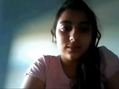 Indian Teen hot cam show - HornySlutCams.com